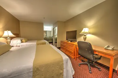 Photo 3 - Burbank Inn and Suites