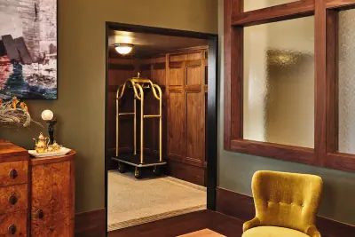 Photo 4 - The Crawford Hotel