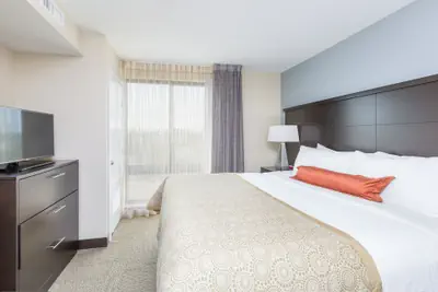 Photo 3 - Staybridge Suites Seattle - Fremont by IHG