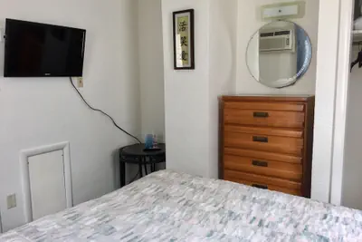Photo 3 - White Caps Motel