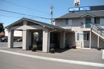 Photo 3 - Western Motel
