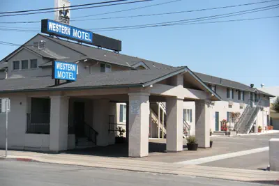 Photo 2 - Western Motel