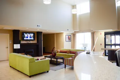 Photo 2 - Cotulla Express Inn