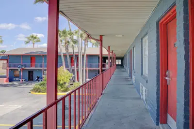 Photo 4 - Texas Inn Brownsville by Hotel O