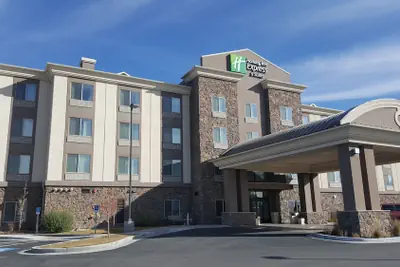 Photo 2 - Holiday Inn Express & Suites Springville-South Provo Area by IHG