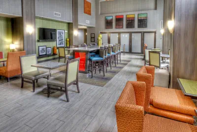 Photo 2 - Hampton Inn & Suites Ada