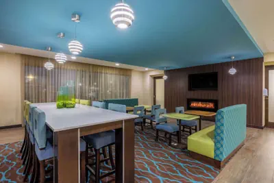 Photo 5 - La Quinta Inn & Suites by Wyndham Artesia