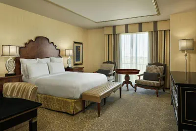 Photo 3 - Woolley’s Classic Suites