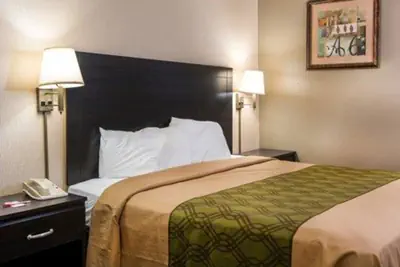 Photo 5 - Econo Lodge Selma - Smithfield