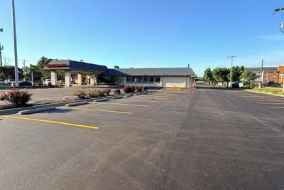 Photo 2 - American Inn North Kansas City