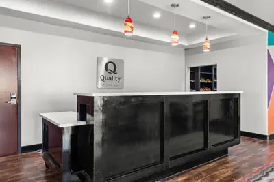 Photo 5 - Quality Inn & Suites Pearsall