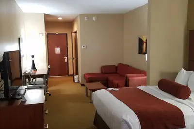 Photo 4 - Best Western Plus Finger Lakes Inn & Suites