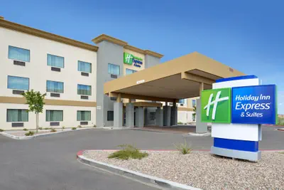 Photo 2 - Holiday Inn Express & Suites Globe by IHG