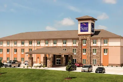 Photo 2 - Sleep Inn & Suites Fort Scott