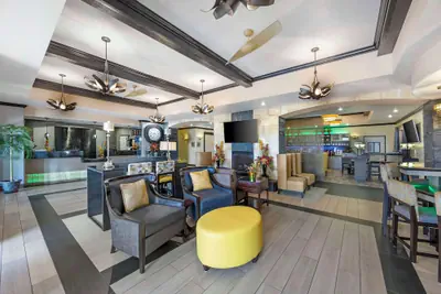 Photo 3 - Best Western Plus Emerald Inn & Suites