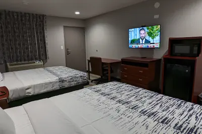 Photo 2 - OKC Hotel