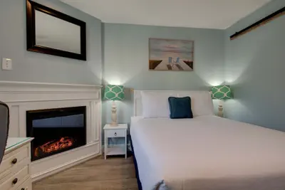 Photo 3 - Inn of the Four Winds Oceanfront Seaside
