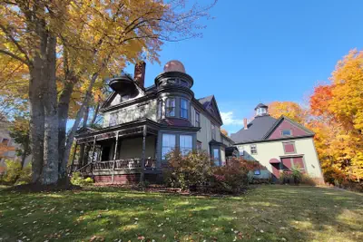 Photo 2 - The Elizabeth Inn and Restaurant