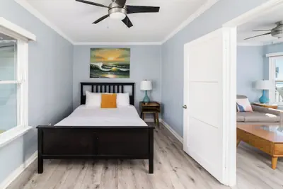 Photo 5 - Pacific Bungalow