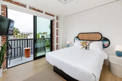 Photo 3 - The Brick Hotel