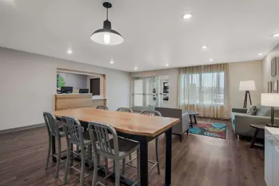 Photo 3 - WoodSpring Suites Bellflower - Los Angeles