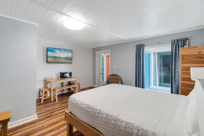 Photo 4 - Anchor Inn Motel