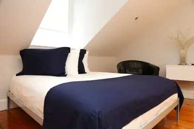 Photo 4 - Maverick Suites at 40 Temple St