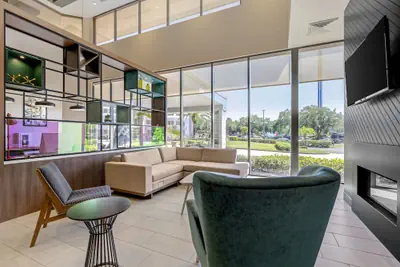 Photo 5 - Holiday Inn Orlando International Dr-ICON by IHG
