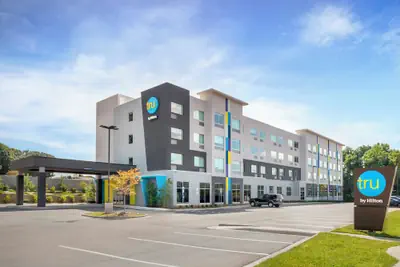 Photo 2 - Tru by Hilton Gastonia