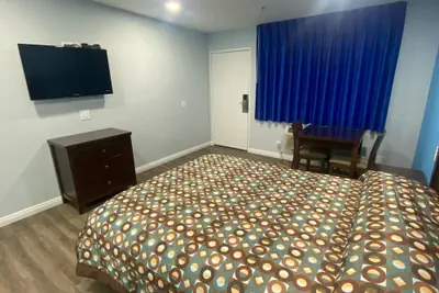 Photo 5 - Star Inn Motel