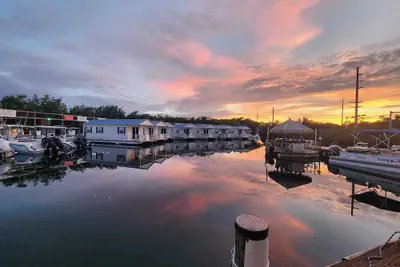 Photo 2 - Aqua Lodges at Hurricane Hole Marina
