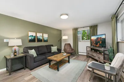 Photo 2 - Sage Suite | Calm & Earthy Stay Near Old Town