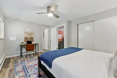 Photo 4 - The Coral Suite, Stylish Stay in Old Town FoCo