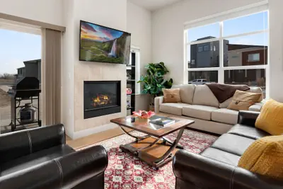 Photo 2 - Modern Townhome Steps From the Brewery District!
