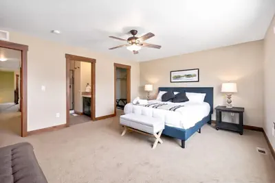 Photo 3 - Spectacular Townhome Near Breweries and River District!