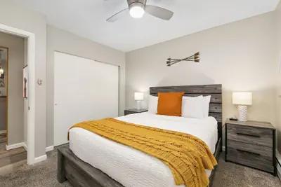Photo 5 - Butterscotch Suite Old Town Stay with Sunny Style
