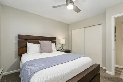 Photo 3 - Lavender Suite Relaxed, Walkable Old Town Stay