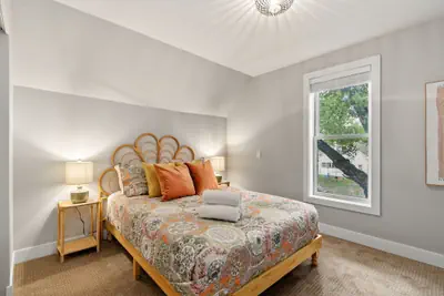 Photo 3 - Spacious Downtown Apartment – Walk to Old Town Fc!