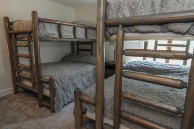 Photo 3 - Seven Springs 2 Bedroom Premium Condo, Pet Friendly! by RedAwning