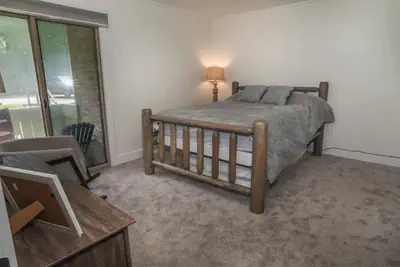 Photo 4 - Seven Springs 2 Bedroom Premium Condo, Pet Friendly! by RedAwning