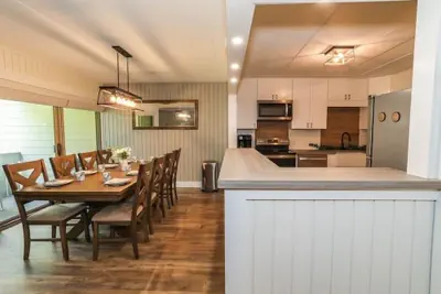 Photo 5 - Seven Springs 2 Bedroom Premium Condo, Pet Friendly! by RedAwning