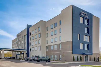 Photo 2 - Hampton Inn & Suites Williamstown Ark Encounter