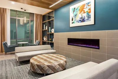 Photo 3 - Hampton Inn & Suites San Mateo-San Francisco Airport