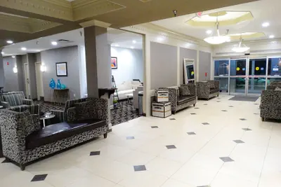 Photo 2 - Sonesta Essential Hotels Overland Park