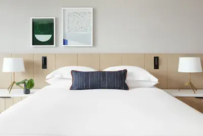 Photo 4 - Kimpton The Forum Hotel by IHG
