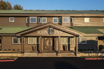 Photo 2 - Icon Inn