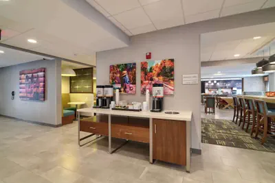 Photo 3 - Hampton Inn Lincoln White Mountains