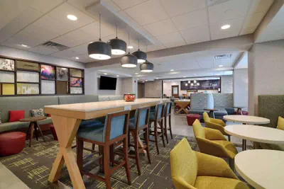 Photo 4 - Hampton Inn Lincoln White Mountains