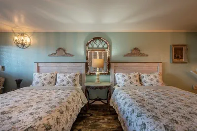 Photo 4 - Bandon Marina Inn