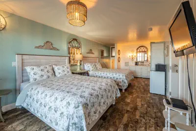 Photo 5 - Bandon Marina Inn